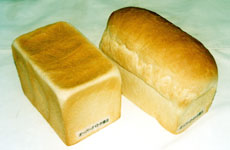 「オーバーナイト中種法」食パンの焼成品