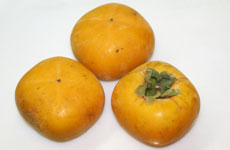 実験に使用した市販の甘柿（利根早生・和歌山産）