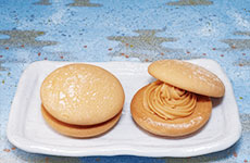 「キャラメルブッセ」制作＝仲嶋真輝氏