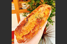 同店人気ナンバー１の「たらこバター」