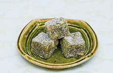 「抹茶もち」制作＝西村広太郎氏